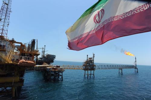 伊朗再次兜售一百万桶石油 没有人想要它