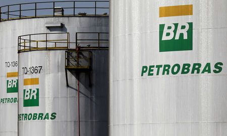 Petrobras以12.9亿美元的价格向马来西亚国家石油公司出售两个油田的权利