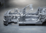 2022梅赛德斯奔驰AMGSL揭示了全新的复合铝制车身外壳